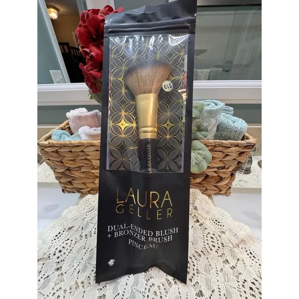 Laura Geller Dual -ended Blush Bronzer Brush Angled End and A Fluffy End